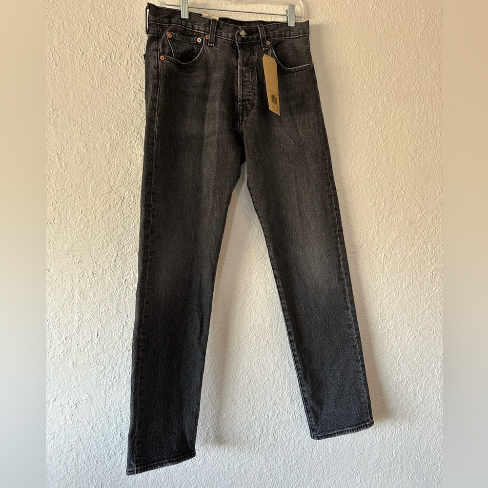 New Men’s Levi’s Straight leg Jeans